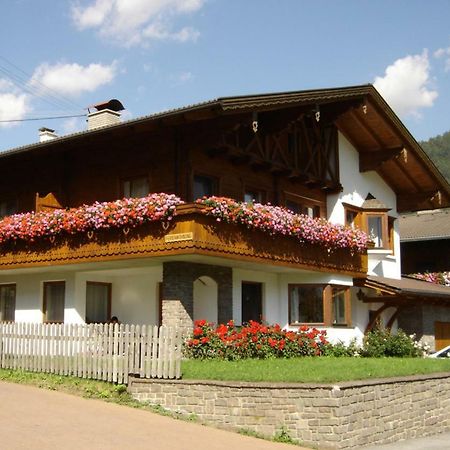 Apartments Poetscher Матрей ин Остирол Екстериор снимка
