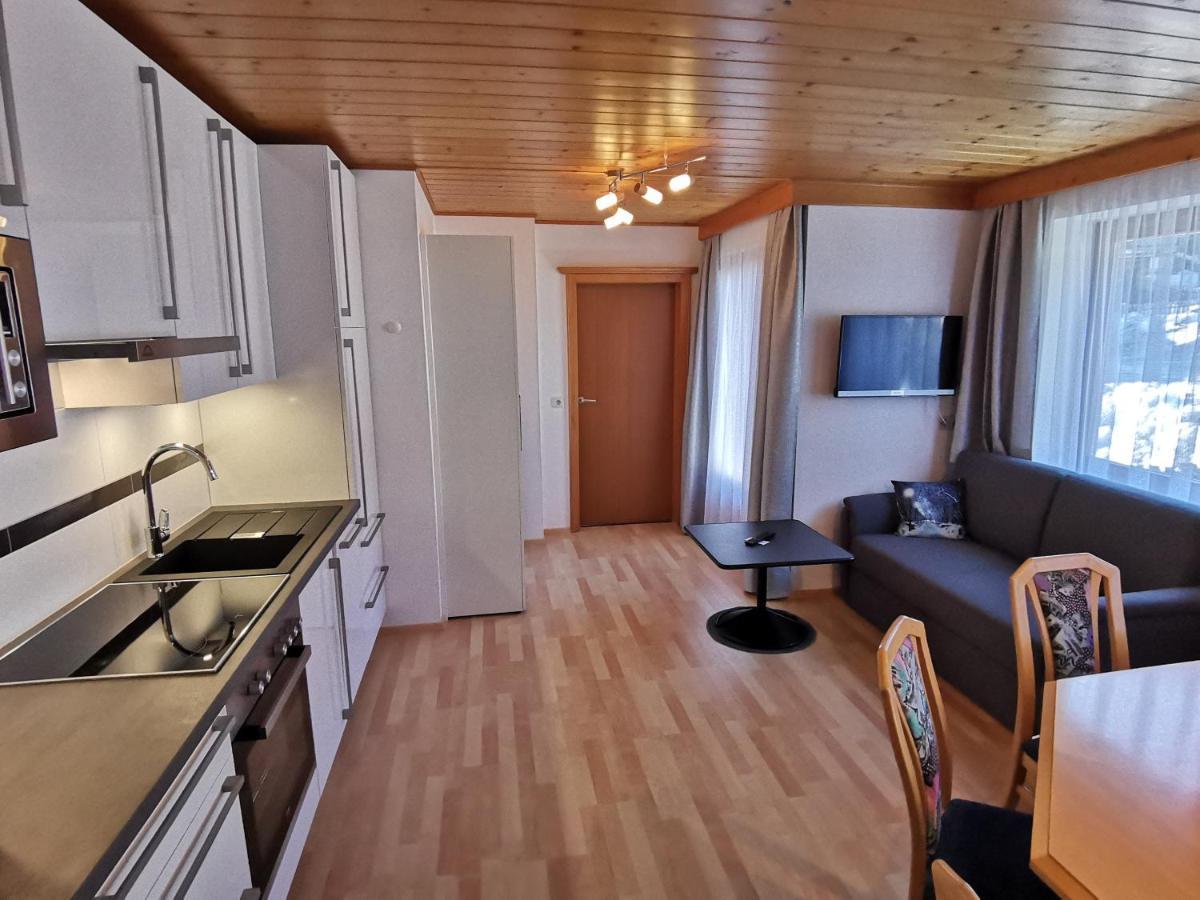 Apartments Poetscher Матрей ин Остирол Екстериор снимка