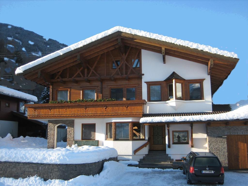 Apartments Poetscher Матрей ин Остирол Екстериор снимка
