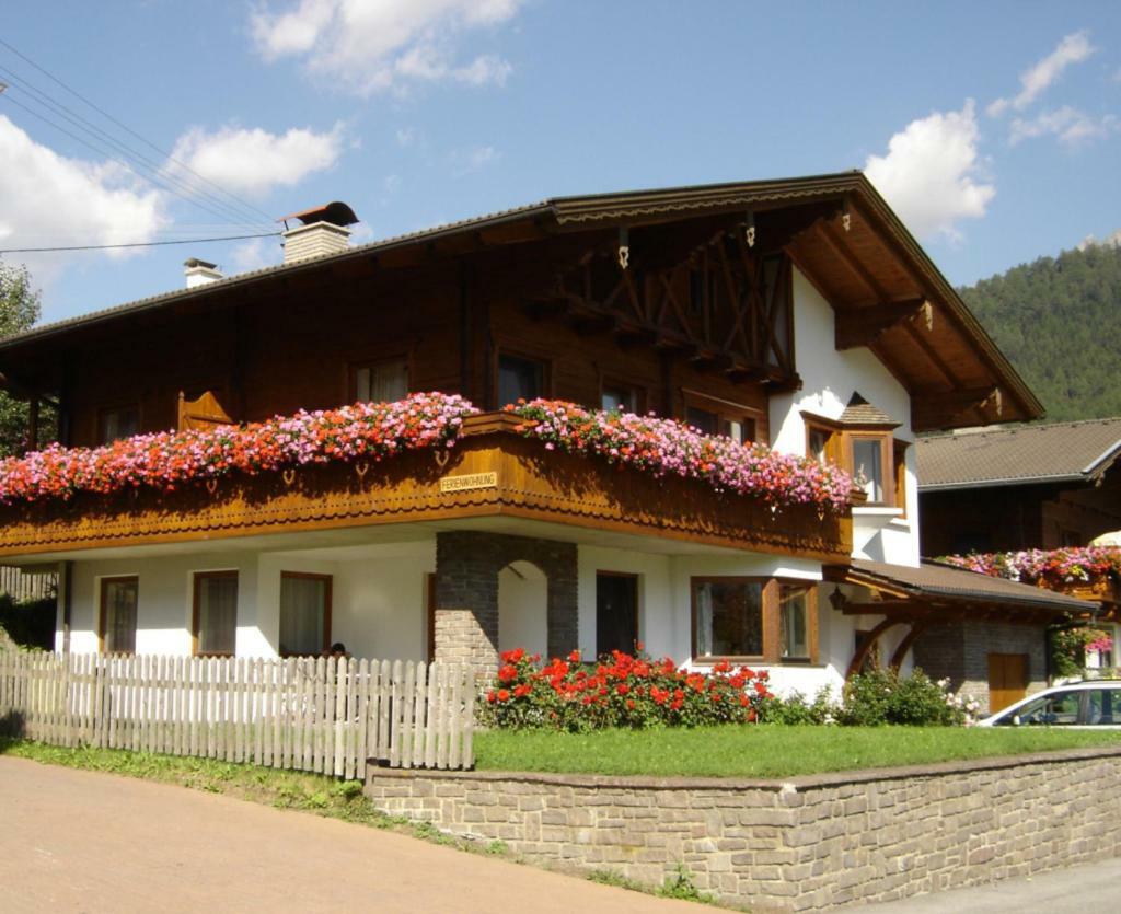Apartments Poetscher Матрей ин Остирол Екстериор снимка
